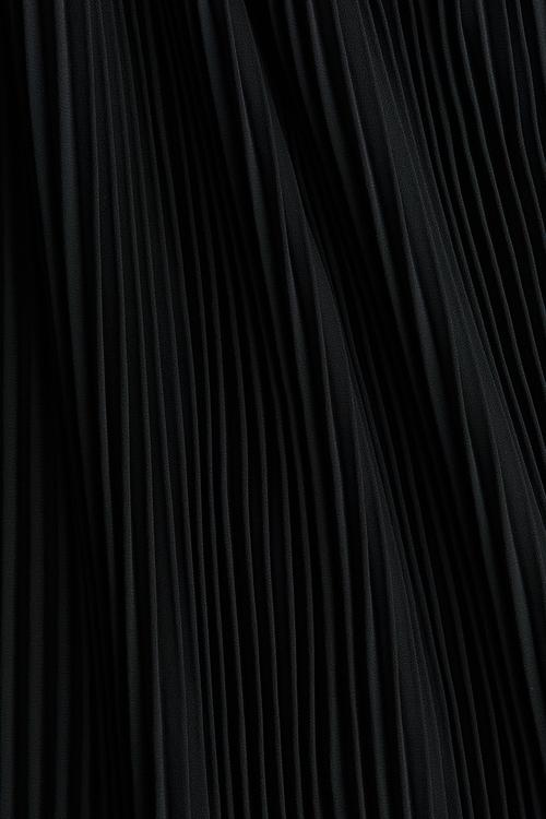 Pleated chiffon skirt - black