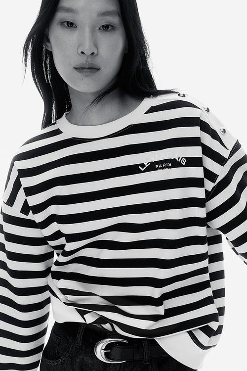 Text-motif sweatshirt - white navy blue striped