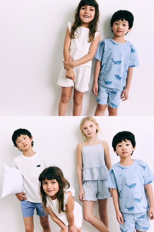Pyjama whale - medium blue