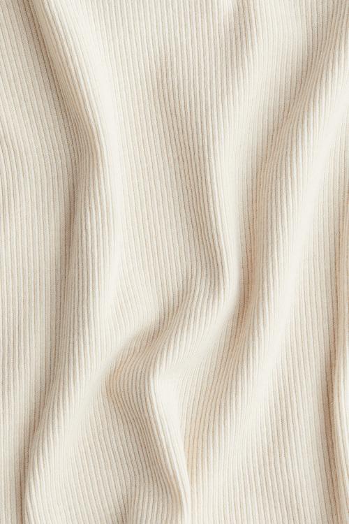 Ribbed sweetheart-neck T-shirt - light beige 