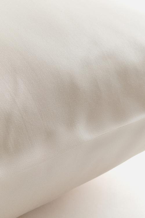 Satin pillowcase - white