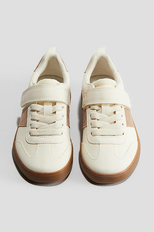 Trainers - cream & beige