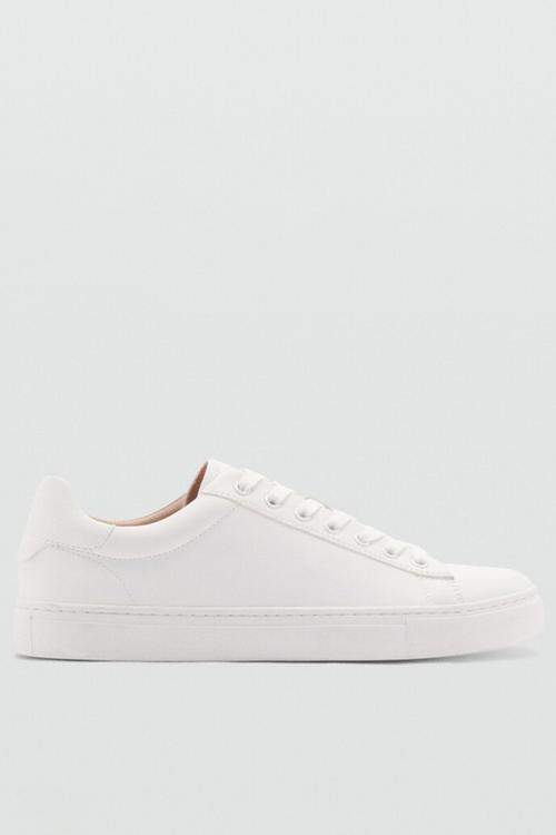 Sport Shoes Metro - White