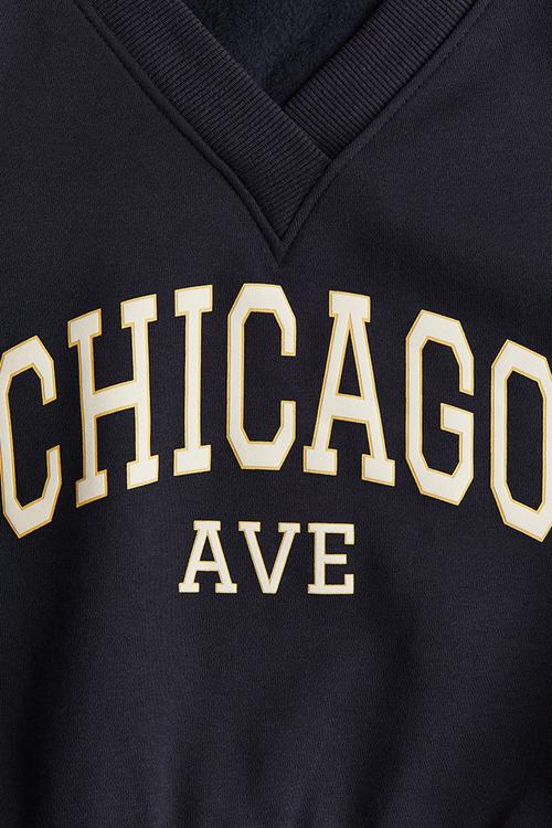 V-neck sweatshirt - navy blue chicago ave