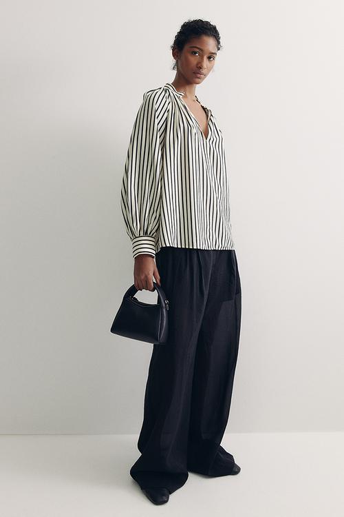 Oversized blouse - cream striped 