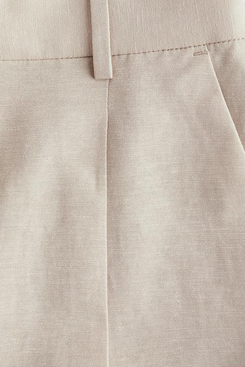 Linen-blend shorts - light beige