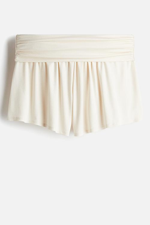 Gathered viscose shorts - light beige