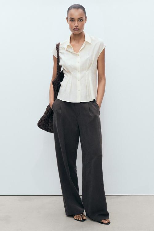 Shirt Pin - Light Beige