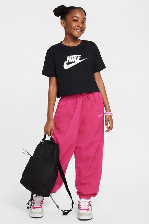 Girls nike sportswear cropped futura tee - black