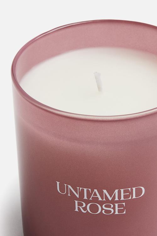 Scented candle in a glass holder - untamed rose