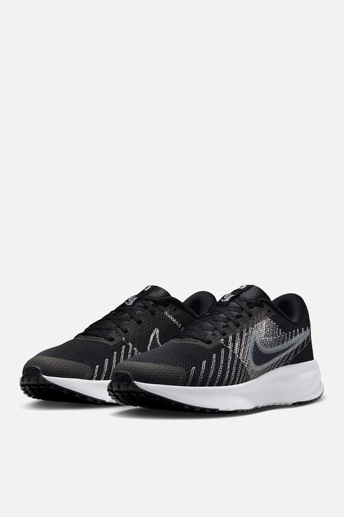 Nike Run Defy