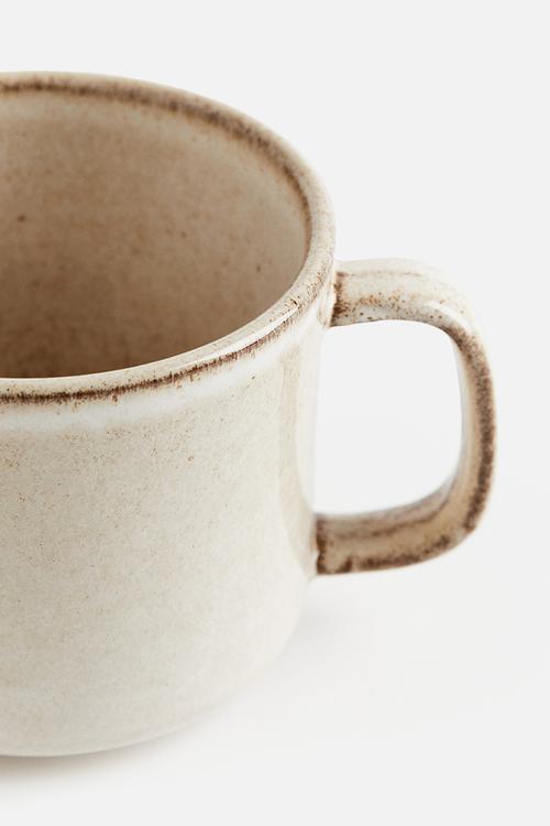 Reactive-glaze stoneware mug - light beige