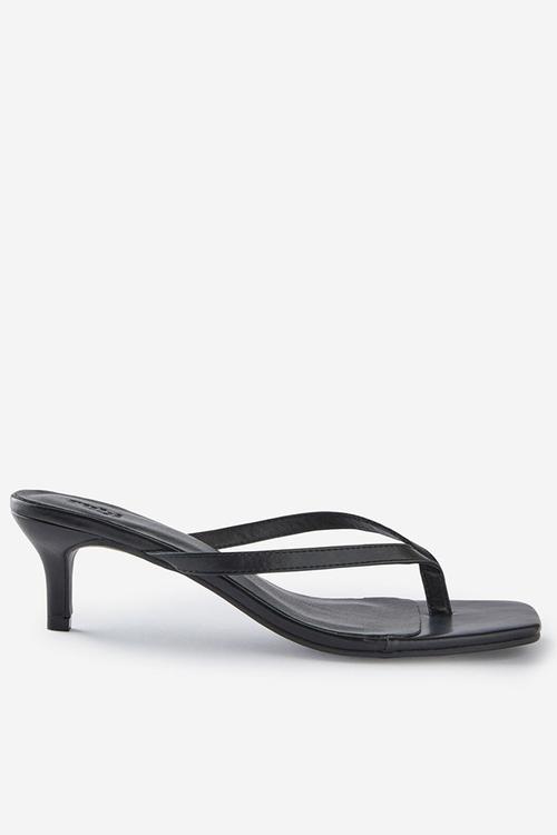 Eve flip flop kitten heel - black smooth