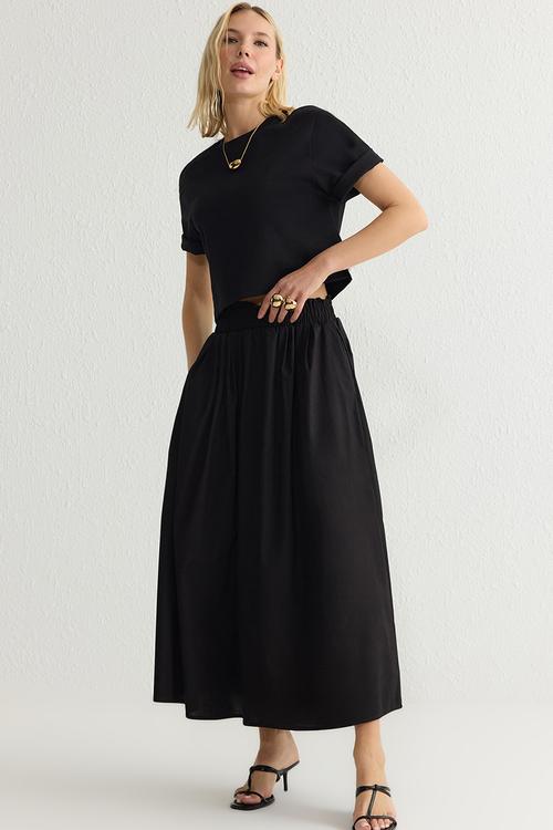 Flared midi elastic waist woven skirt  - black