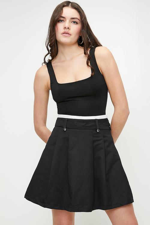 Pleated mini woven with belt detail skirt - brown