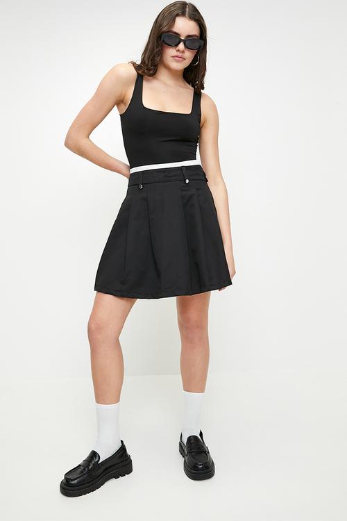 Pleated mini woven with belt detail skirt - brown
