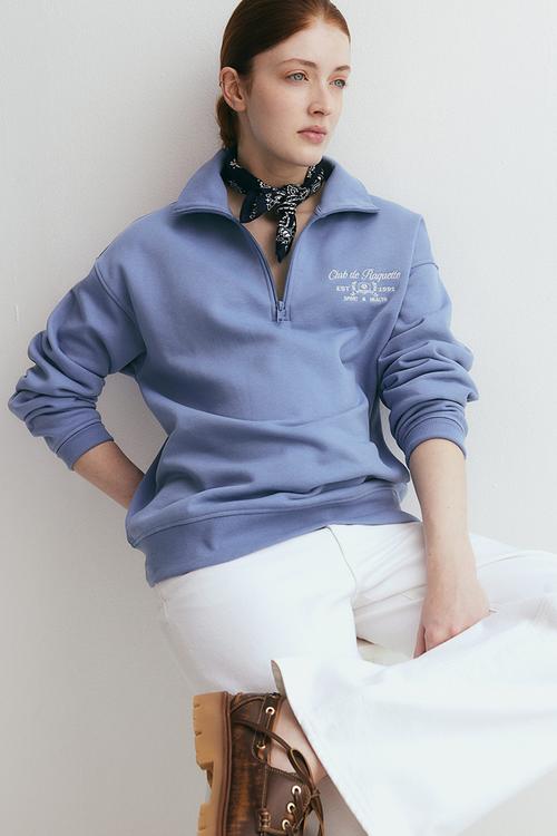 Mama zip-top sweatshirt - dusty blue & club de raquette