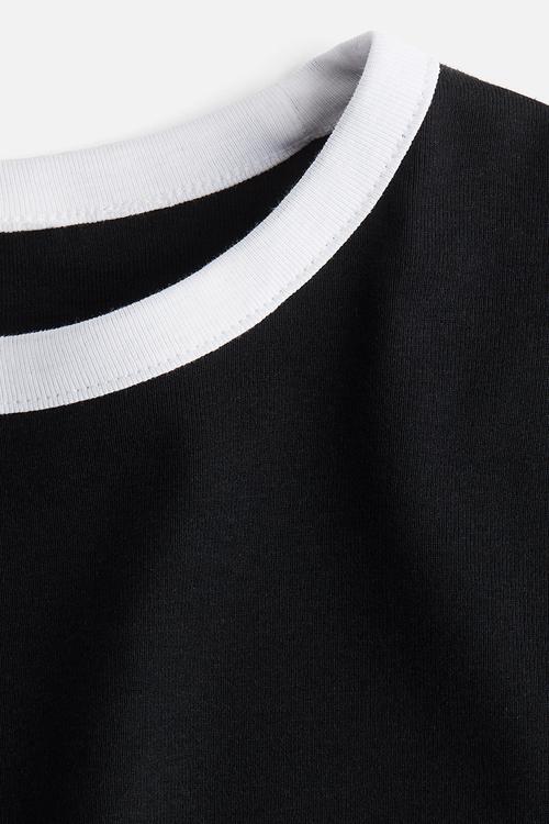 Fitted t-shirt - black