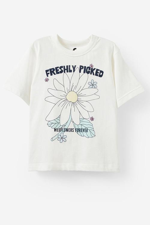Poppy oversize graphic print tee - vanilla/freshly picked