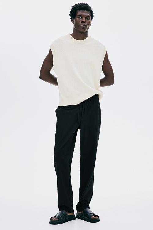 Slim fit tailored joggers - black