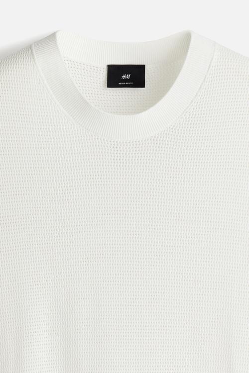 Regular fit hole-knit t-shirt - white