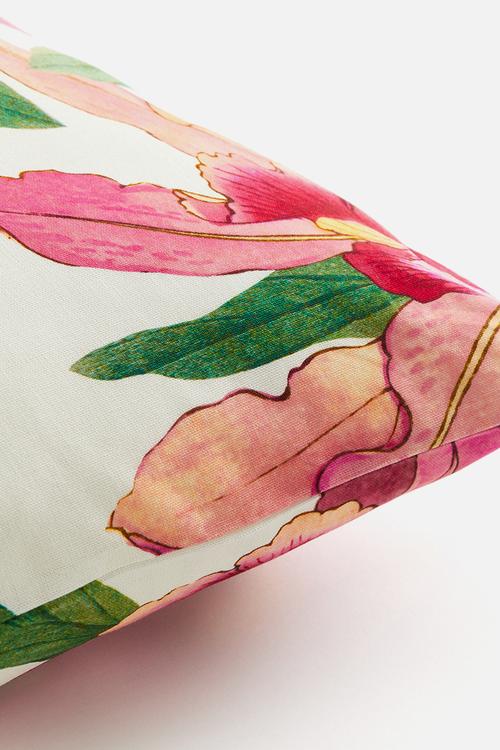 Patterned cushion cover - light beige floral
