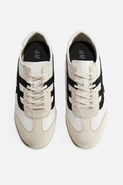 Trainers - white & light beige