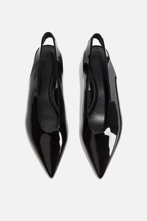 Pointed slingbacks - black