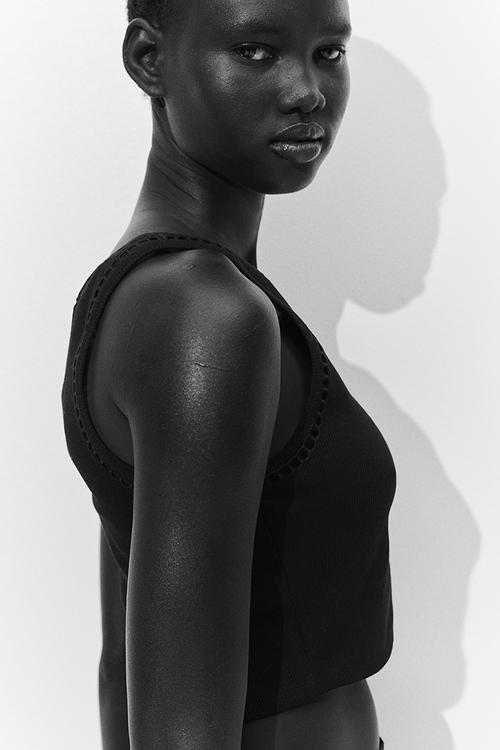 Cropped vest top - black
