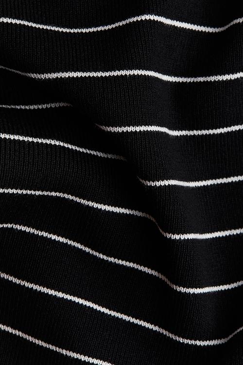 Short-sleeved fine-knit cardigan - black striped