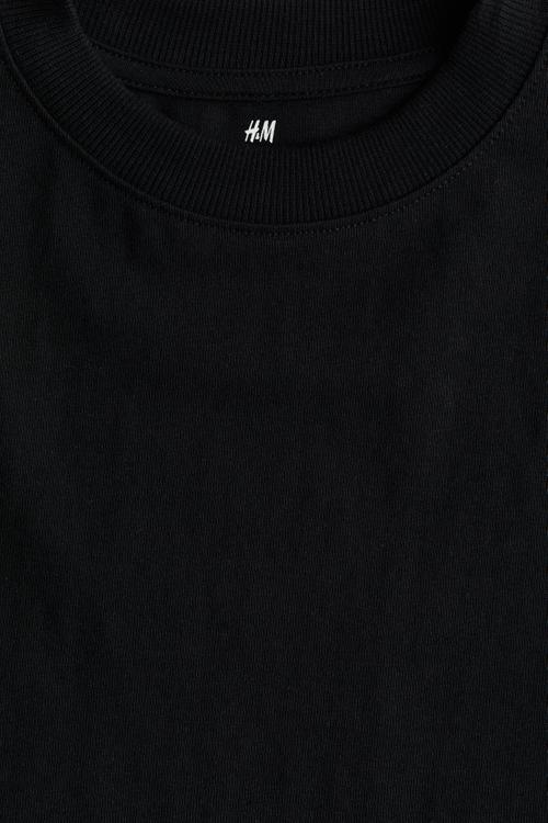 Boxy T-shirt - black
