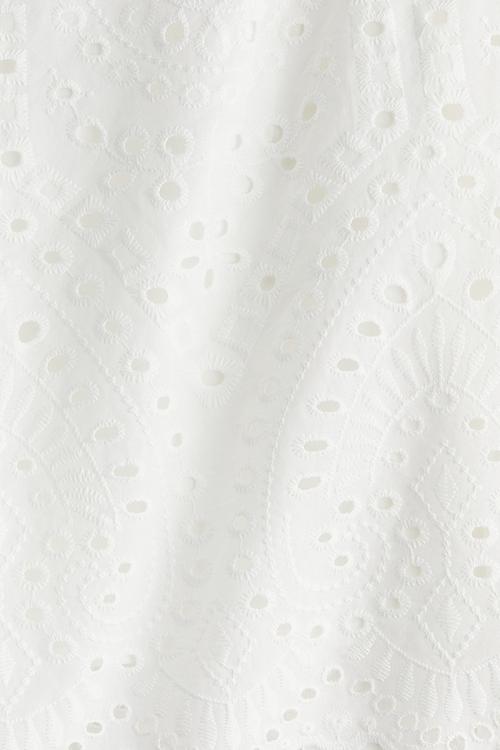 Broderie anglaise shorts - white