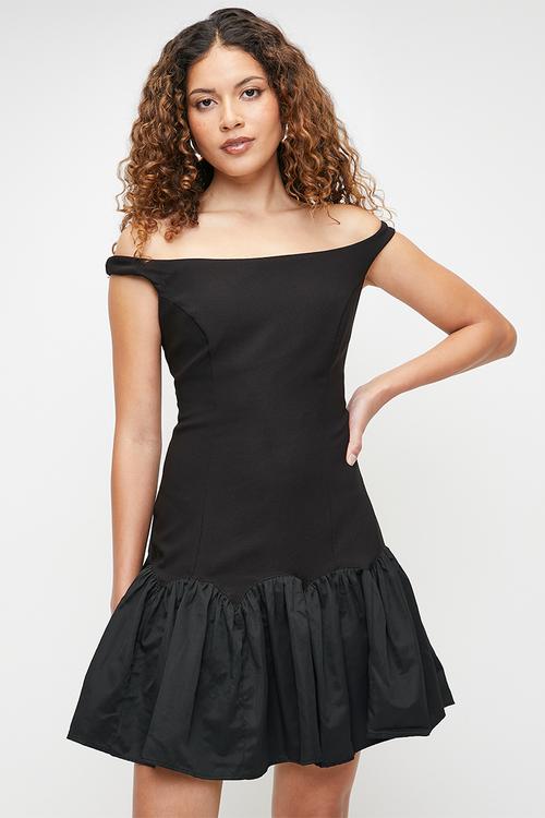A-Line Carmen Neck Woven Short Evening  - black