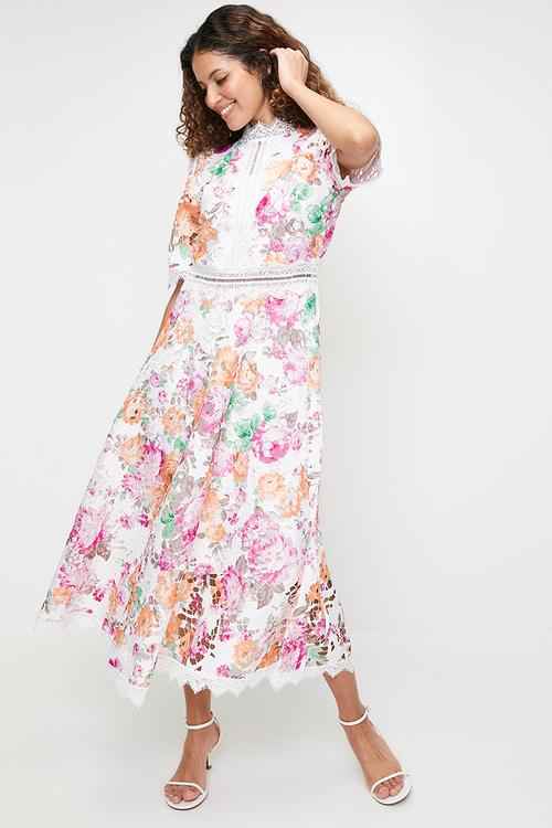 s/s Printed lace Maxi Dress with scallop detail on sleeves and waist - White Floral