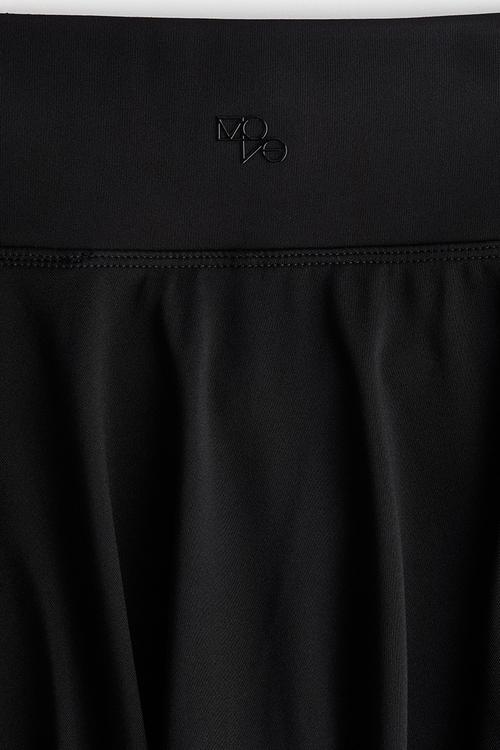 Circle-cut tennis skirt with drymove™ - black