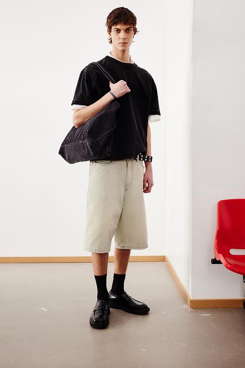 Loose fit printed T-shirt - black