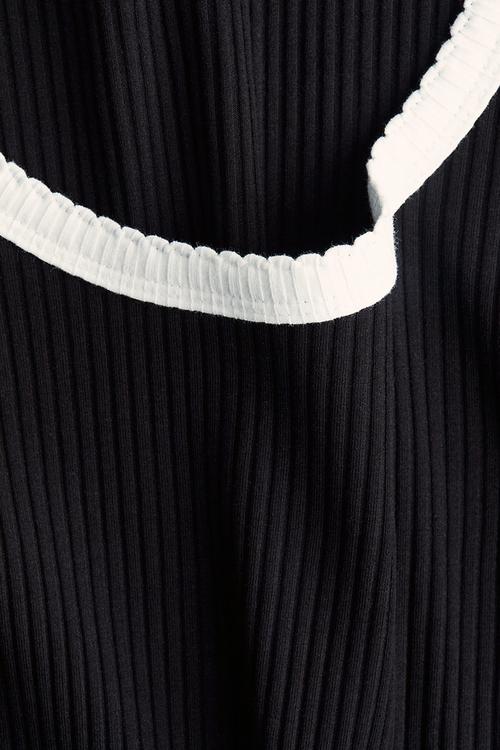 Picot-trimmed ribbed t-shirt - black