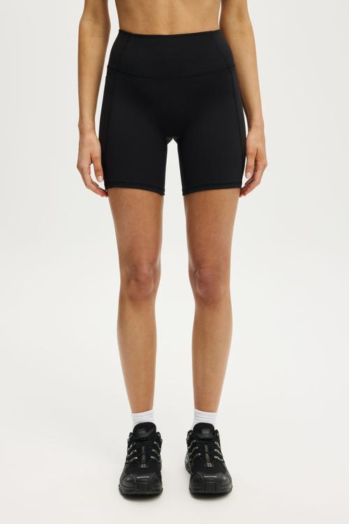 Ultra Soft Side Pocket Bike Short - Black