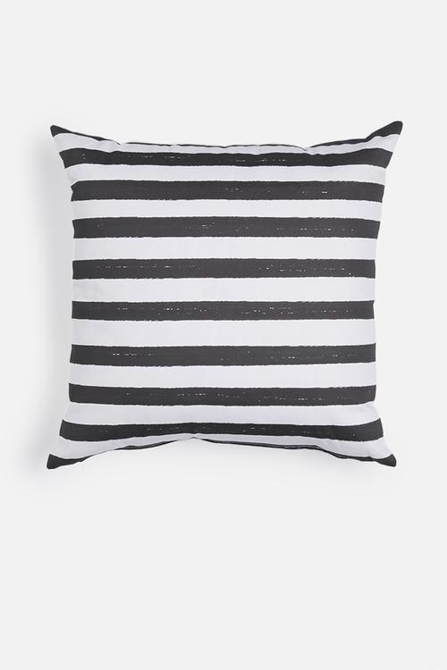 Stripe printed cushion 