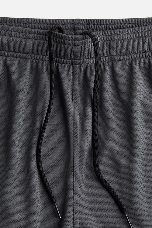 Short sports shorts - dark grey