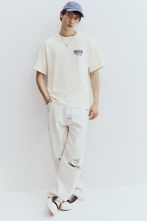 Loose fit vintage-look printed t-shirt - light beige nirvana