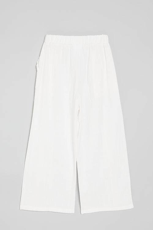 Wide leg pants with slanted inset pockets - white