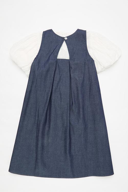 Pinafore denim dress with front and back pleat detail - blue/white
