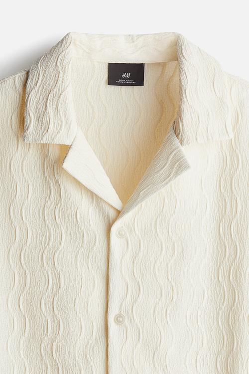 Regular fit textured resort shirt - cream