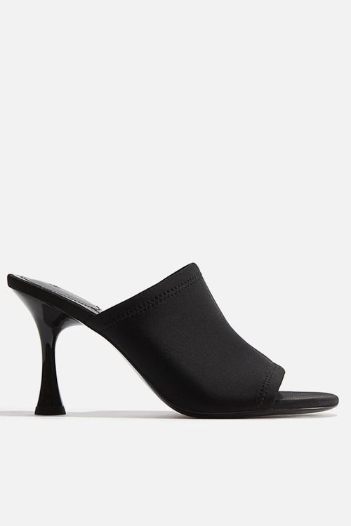 Heeled sandals - black