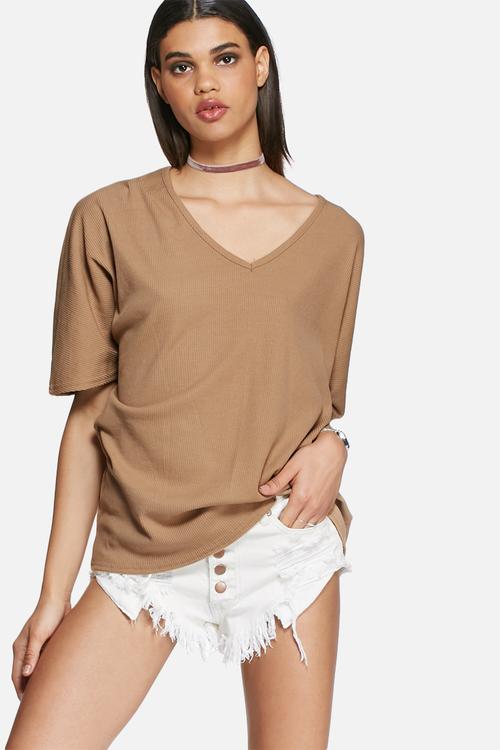 V-Neck tee