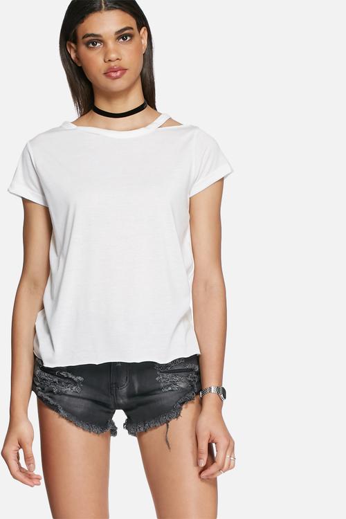 Victoria distressed tee