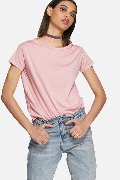 Victoria distressed tee