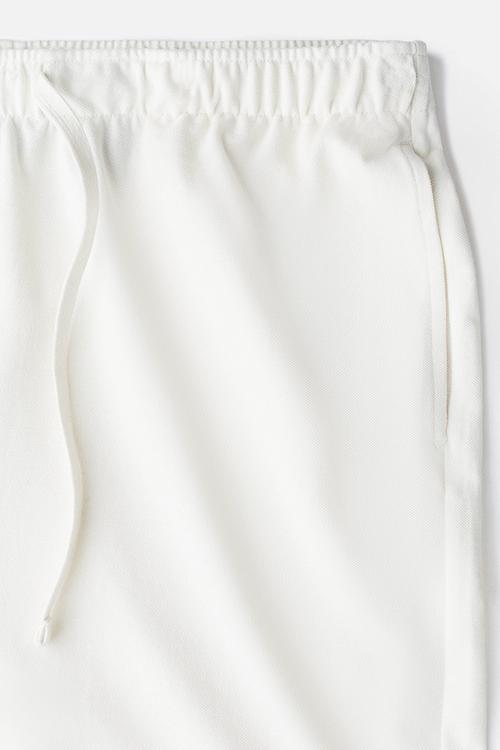 Relaxed fit knee-length piqué shorts - white