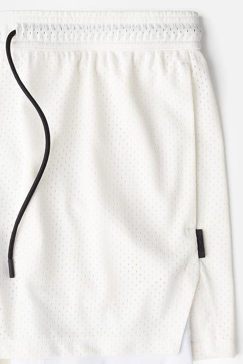 Mid-length 2-in-1 sports shorts with drymove™ - cream
